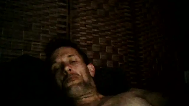 DenBeenDikN Show in webcam