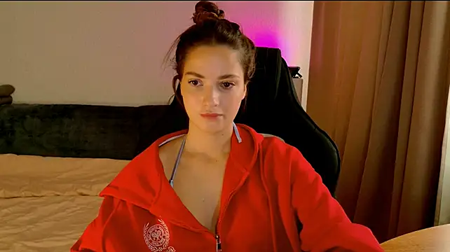 KiraVair – Live XXX-chat