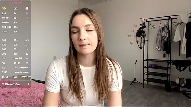 JuleCawood Adlı Modelin Canlı XXX Sohbeti
