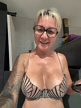 marinella07 라이브 XXX 채팅