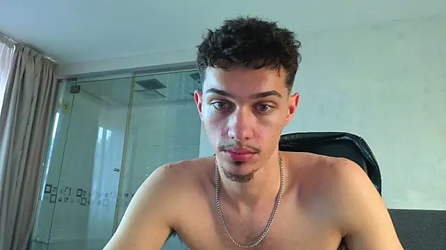 Živý XXX chat KaydenDrew