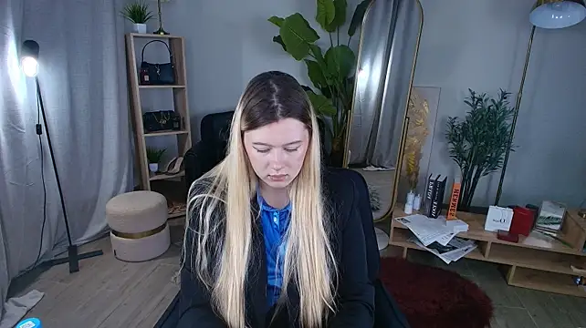 CelestineMauriac Adlı Modelin Canlı XXX Sohbeti