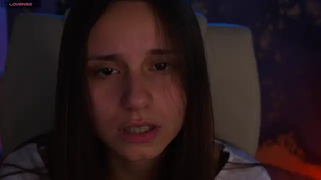 Živý XXX chat TinyNatalie