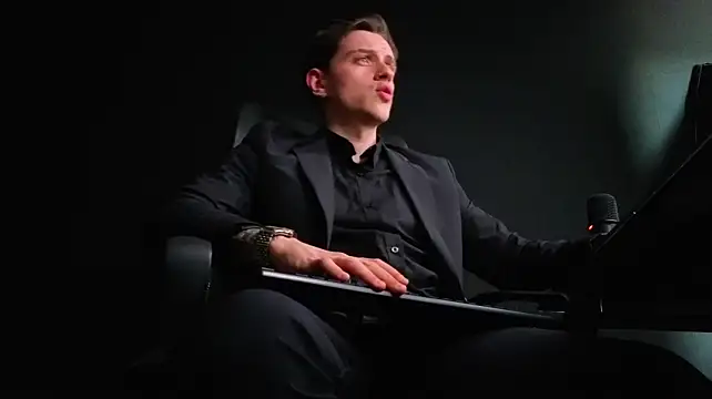 FelixStarkk's Live XXX Chat