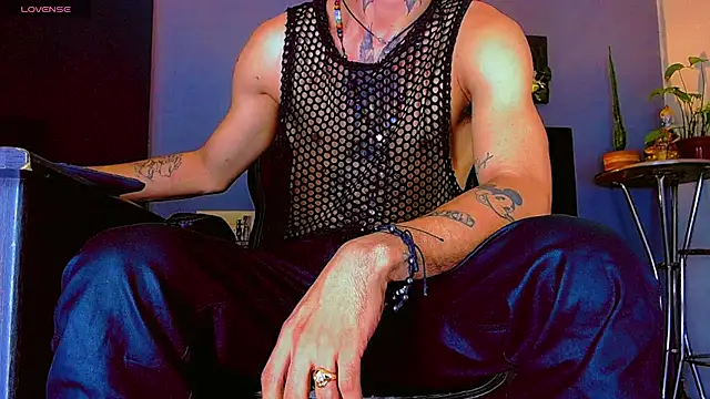 HannibalLester Live XXX-chat