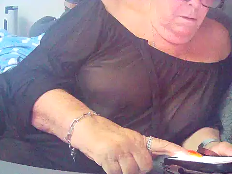 Živý XXX chat Playful_MILF_Demi