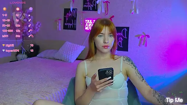 MeganNewCat's Live XXX Chat