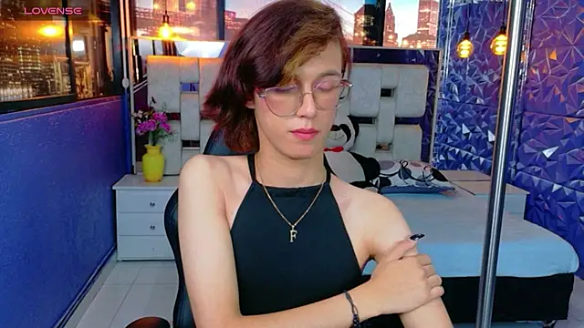 XXX chat uživo modela Jav_Frank