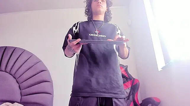 XXX chat uživo modela JackSavage_