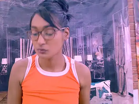 Chat XXX ao vivo de IndianRebel4u2Luv