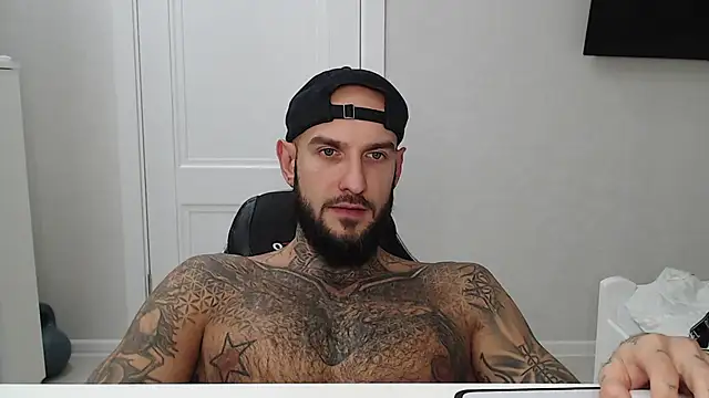 Chat XXX en directo de maxi_foxxx