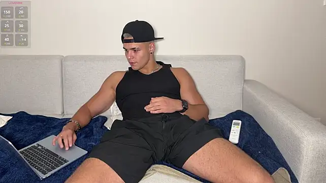Horny_boyzz Live XXX-chat