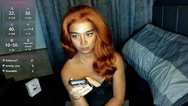 TrinityFucksYou XXX чат на живо