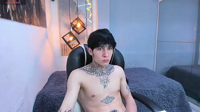 צ'אט XXX בשידור חי של Cry_thereal