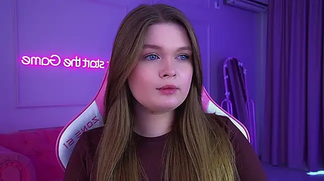 CrystalLyons Chat XXX live