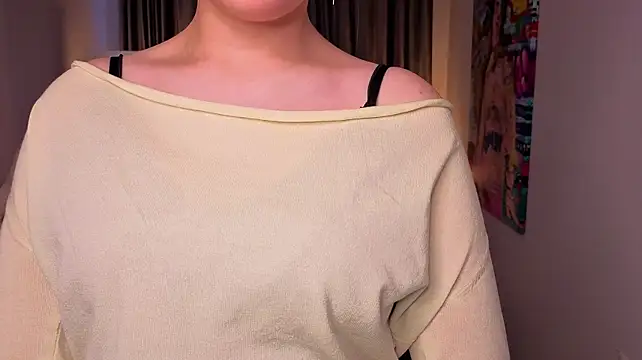 RileyBloomss Adlı Modelin Canlı XXX Sohbeti