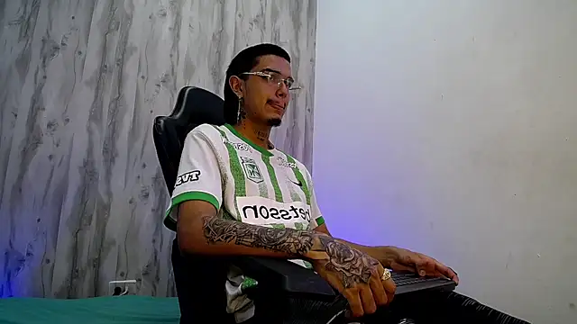 Tayson_Hot Live XXX Chat