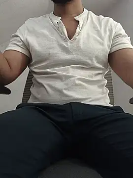 8inch_hunk19 Adlı Modelin Canlı XXX Sohbeti