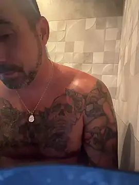 RhinalSquad's Live XXX Chat