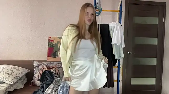 Peekinside's Live XXX Chat