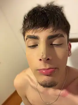 Mateo_Mitchell Live XXX-Chat