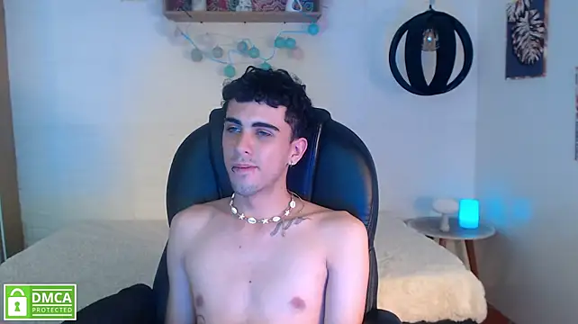 Онлайн чат XXX noah_bluex