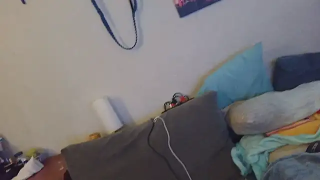 Chat +18 de pyrowuff ao vivo