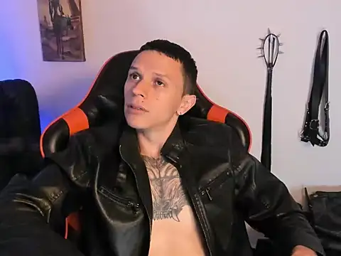 Masterdave7 Live XXX Chat