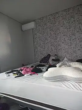 Lokomotivvv0707's Live XXX Chat