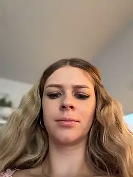 XXX chat uživo modela Love_Bri