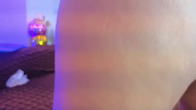 Chat +18 de Daisy_Price ao vivo