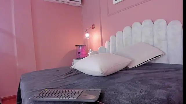 צ'אט XXX בשידור חי של kysha_00