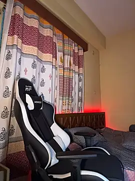 Chat +18 de GunSlay ao vivo
