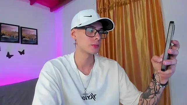 Chat +18 de Vlad__night ao vivo