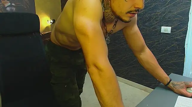 Živý XXX chat RomeoBodhi