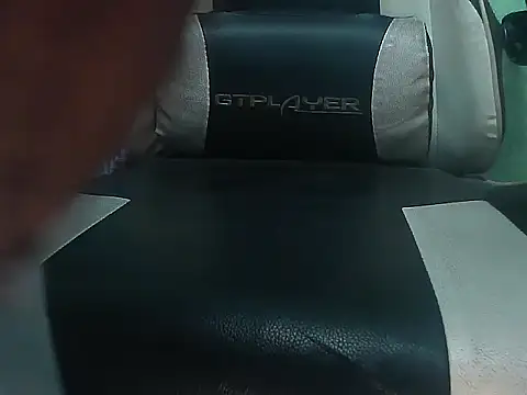 Precumking1 Live XXX-chat