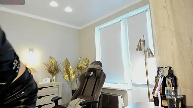 Živý XXX chat HotyPlays
