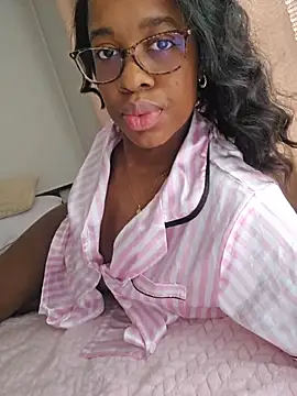 Chat XXX en directo de Im_Camila__