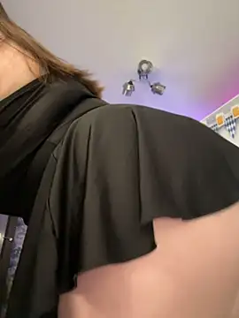 XXX chat uživo modela MoziRixis