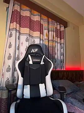 Chat +18 de GunSlay ao vivo