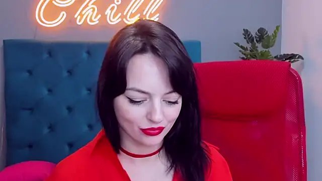 BellaRowan XXX чат на живо