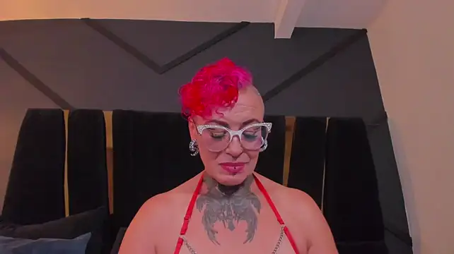 Chat +18 de mistress_sandy ao vivo