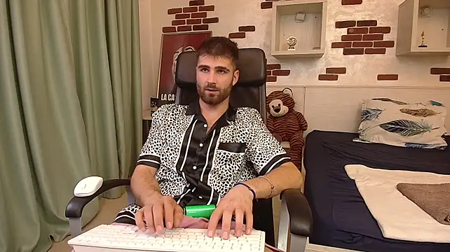 KyloEastn Live XXX chat