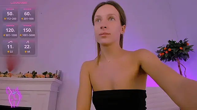 Alice_in_Bloom – Naživo XXX chat