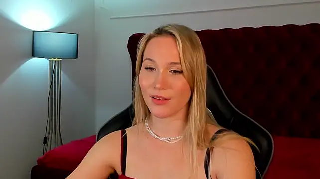 Chatroom XXX en direct de ElaraVoltage