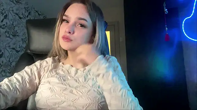 HarrietBunner - Tease my top and sexy dance