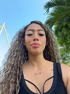 Chatroom XXX en direct de roxyrougee