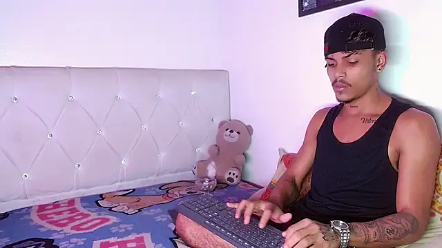 Chat XXX en directo de Angel_foxc13