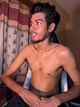 XXX chat uživo modela GunSlay