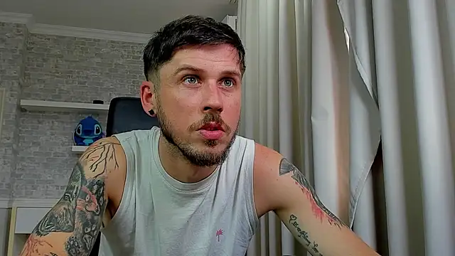 Chat XXX ao vivo de JonahShaw